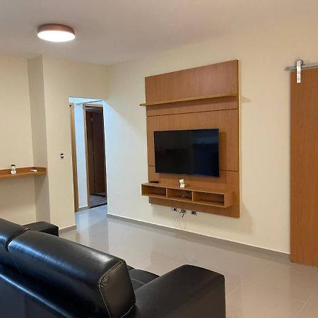 Apartamento Com Piscina No Centro Apartment Убатуба Екстериор снимка