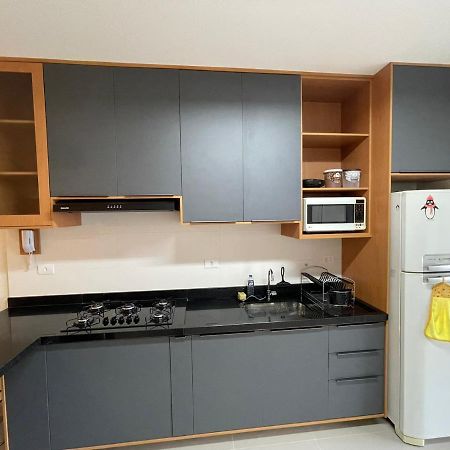 Apartamento Com Piscina No Centro Apartment Убатуба Екстериор снимка