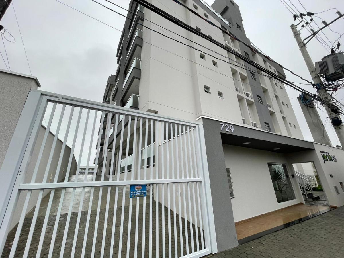 Apartamento Com Piscina No Centro Apartment Убатуба Екстериор снимка