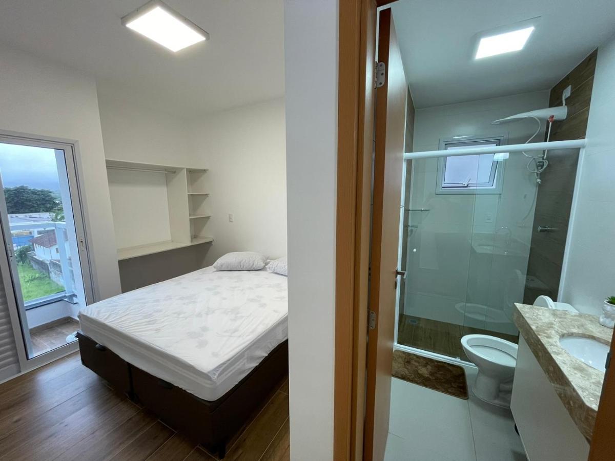 Apartamento Com Piscina No Centro Apartment Убатуба Екстериор снимка