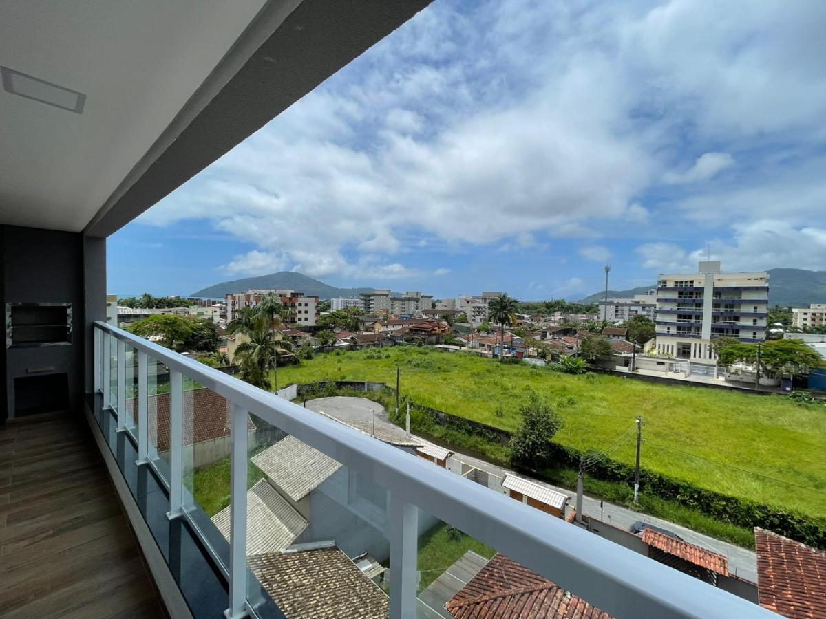 Apartamento Com Piscina No Centro Apartment Убатуба Екстериор снимка